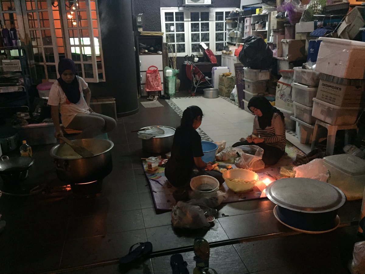 Mausterz's tweet photo. Week 3, day 1 #BelanjaSahur is on going. #ProjectRP @ProjectRP_ https://t.co/5BVa27AXzP