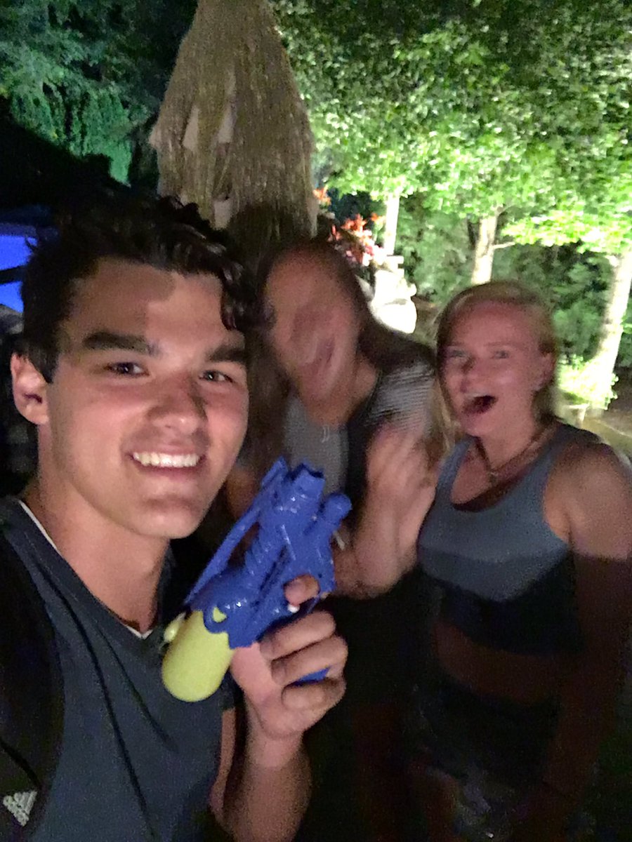 FtAssassin16's tweet photo. The only clarity we have from last night is that Kaela and Shannon bit the dust. Very controversial night otherwise https://t.co/8ogjUKnAl3
