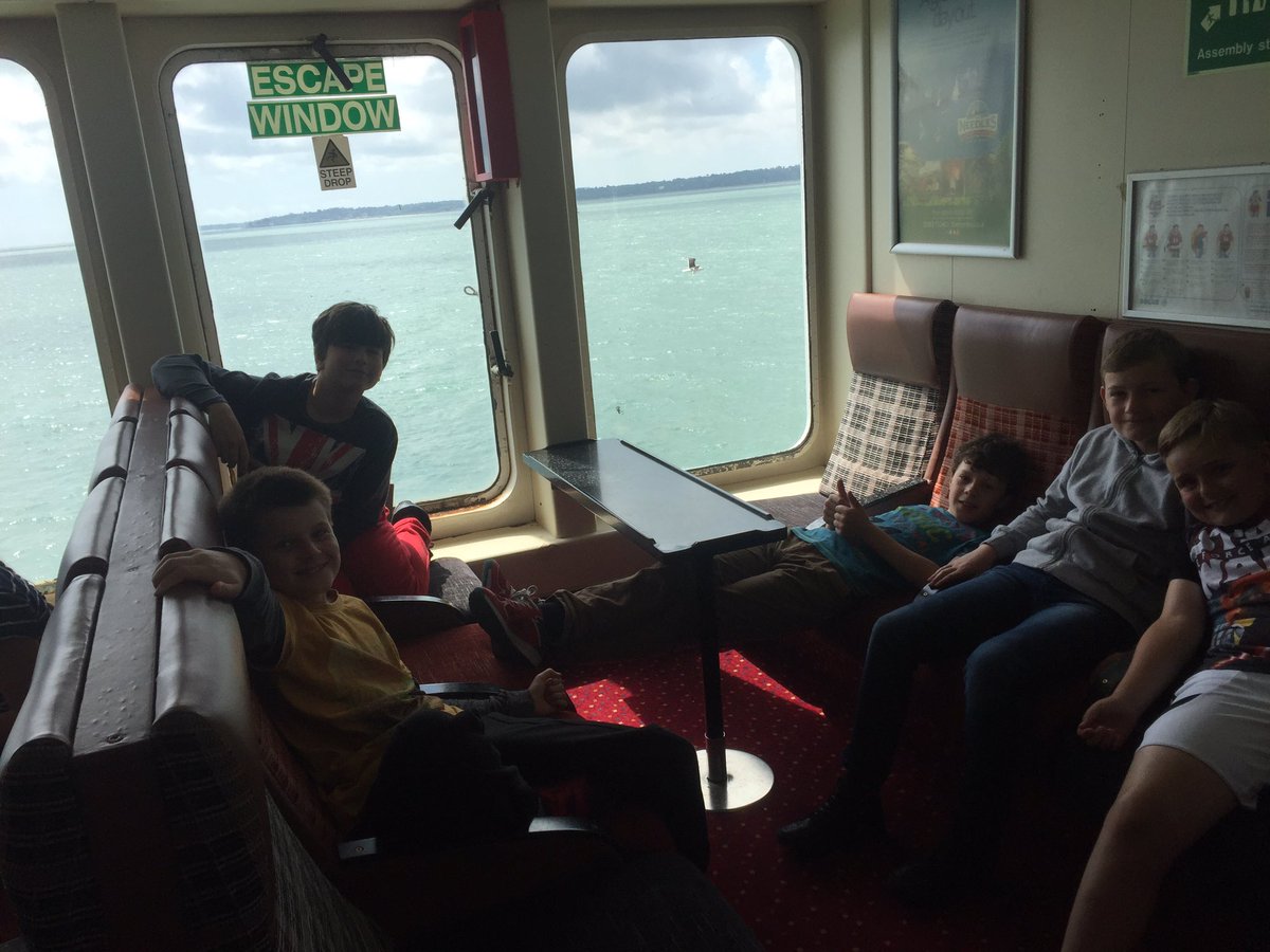 MissScoot1's tweet photo. Goodbye Isle of Wight, end of a great week! https://t.co/tyQttOC5zl