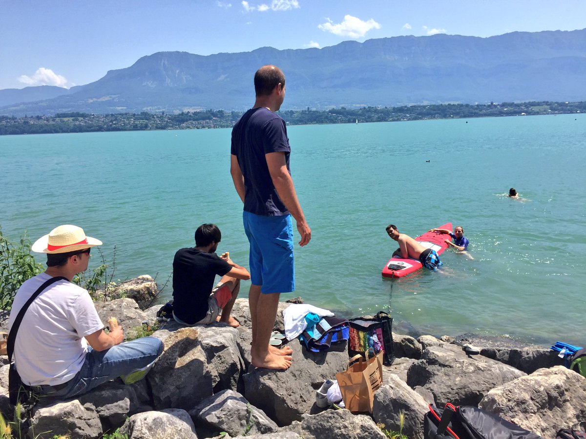 antoinefayard's tweet photo. Les meilleures pauses dej... La team #eliberty en #SUP @lebourgetdulac @SavoieTechnolac #paddle #nofilter https://t.co/8TuPFzwNv1