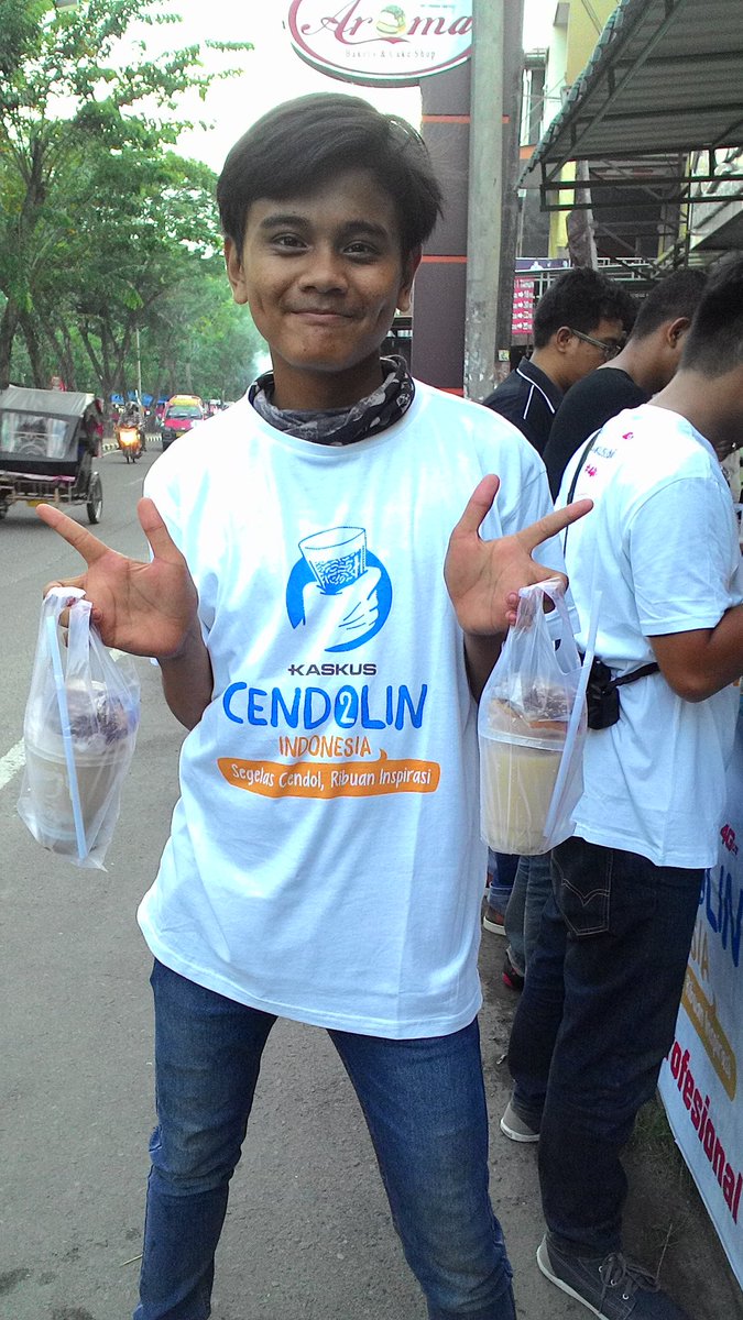RPMkaskus's tweet photo. Saatnya beraksi #KASKUSCendolin #RegMedan #4GinAja via @kaskus https://t.co/3NBRnivlia