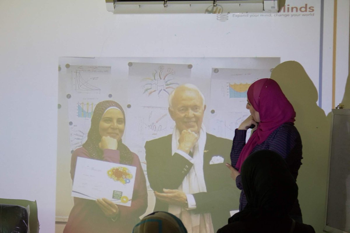 RihamSamirActv's tweet image. @Tony_Buzan 
Spreading a new learning culture in Egypt 
"Train your Brain " Program
#Mindmapping #Memory skills