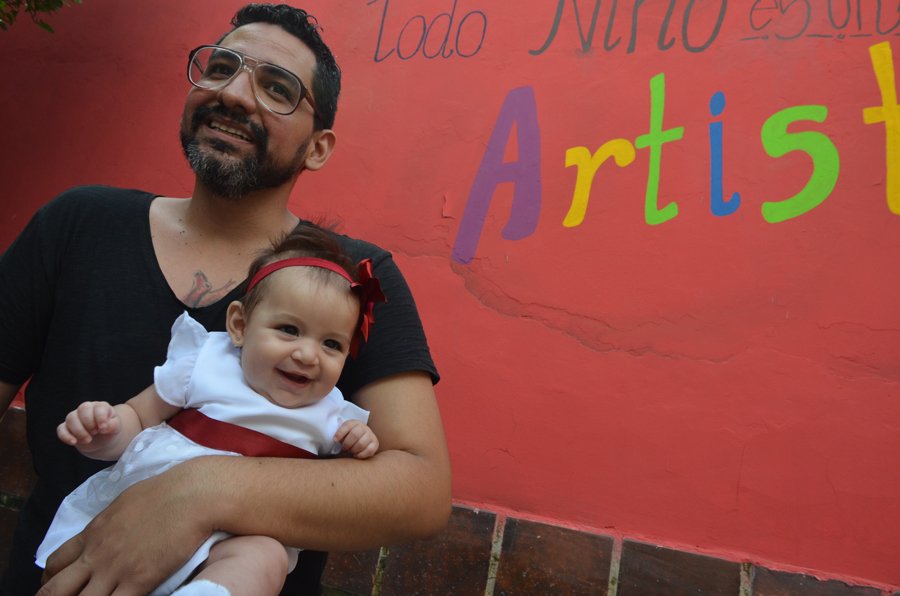 ConfaNotitarde's tweet image. “Ser papá o mamá hoy no es fácil. Pero amamos esta aventura”, @javier1mirandahttp://ow.ly/3KGY301ojbi .@webnotitarde