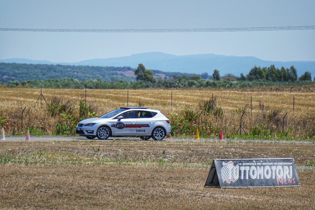 bxtar_italia's tweet photo. Ora si gira in pista #DriveSafe #sicurezzasustrada #guidainpista https://t.co/FJ1obFReZR