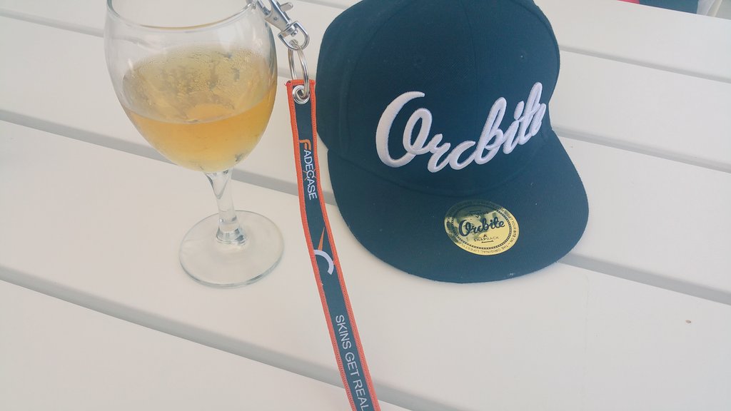 roberthjelmer's tweet photo. survival kit in the Caribbean.. @fadecase @Orcbite @wearemaxgaming @4Frags @fyrestore @InertiaComputer https://t.co/p605yctip9