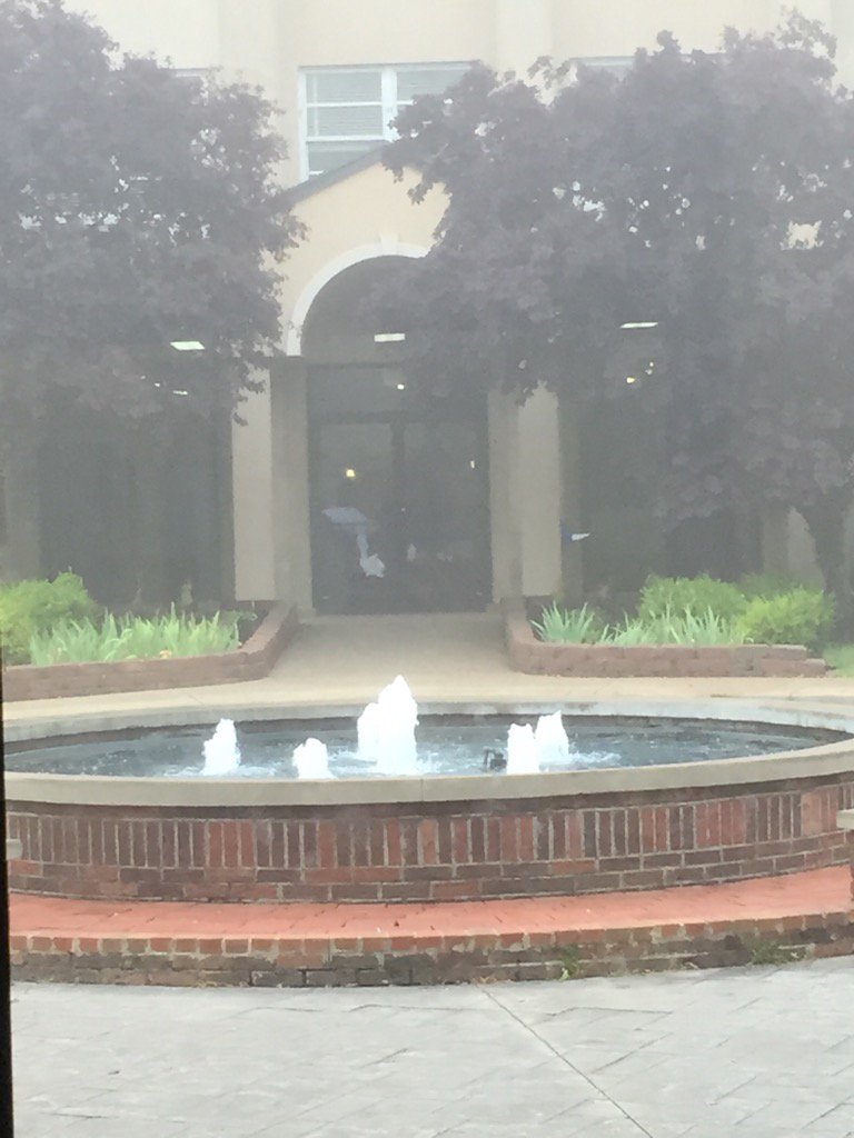 lovecontrolsme's tweet photo. You might not be able to tell, but that's EVP @dimick_jeff washing university windows. #OVU #ServantLeadership https://t.co/PgJxTIauBz