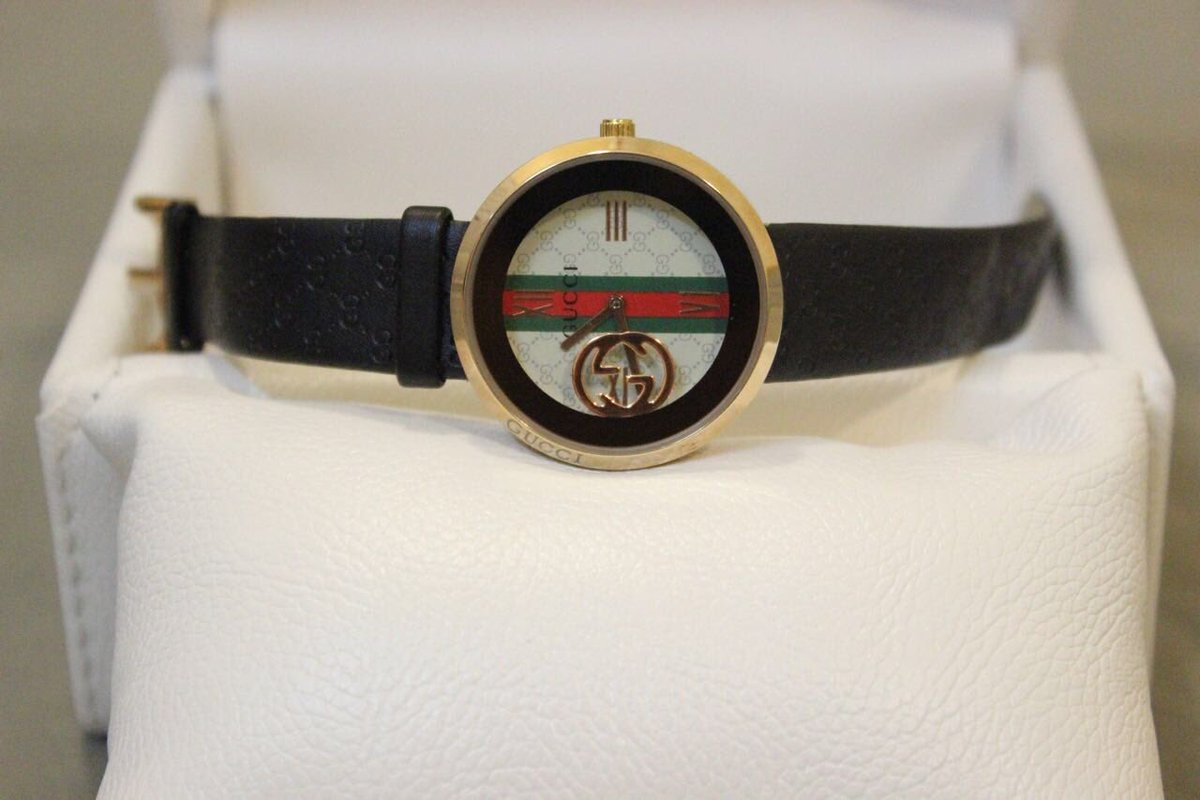 الحق عرووووض ساعاتGUCCI
سعر الساعه 250﷼
الساعتين 450﷼
متوفرالأشكال المعروضه فقط
واتس0554527557
 #فصل_جده_عن_السعوديه