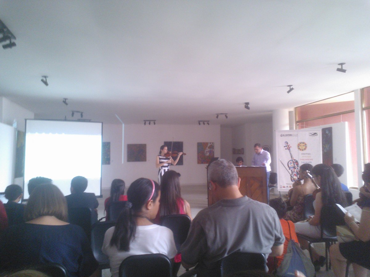 Hoy siguen los conciertos con el #Festival de Jóvenes Violinistas Zulianos #2016 en Mcbo! #Asiste 6 pm Lía Bermúdez