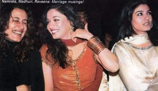 MadhuriEmpress's tweet photo. More clicks.. #MadhuriDixit 📸 https://t.co/EqONcddyTV