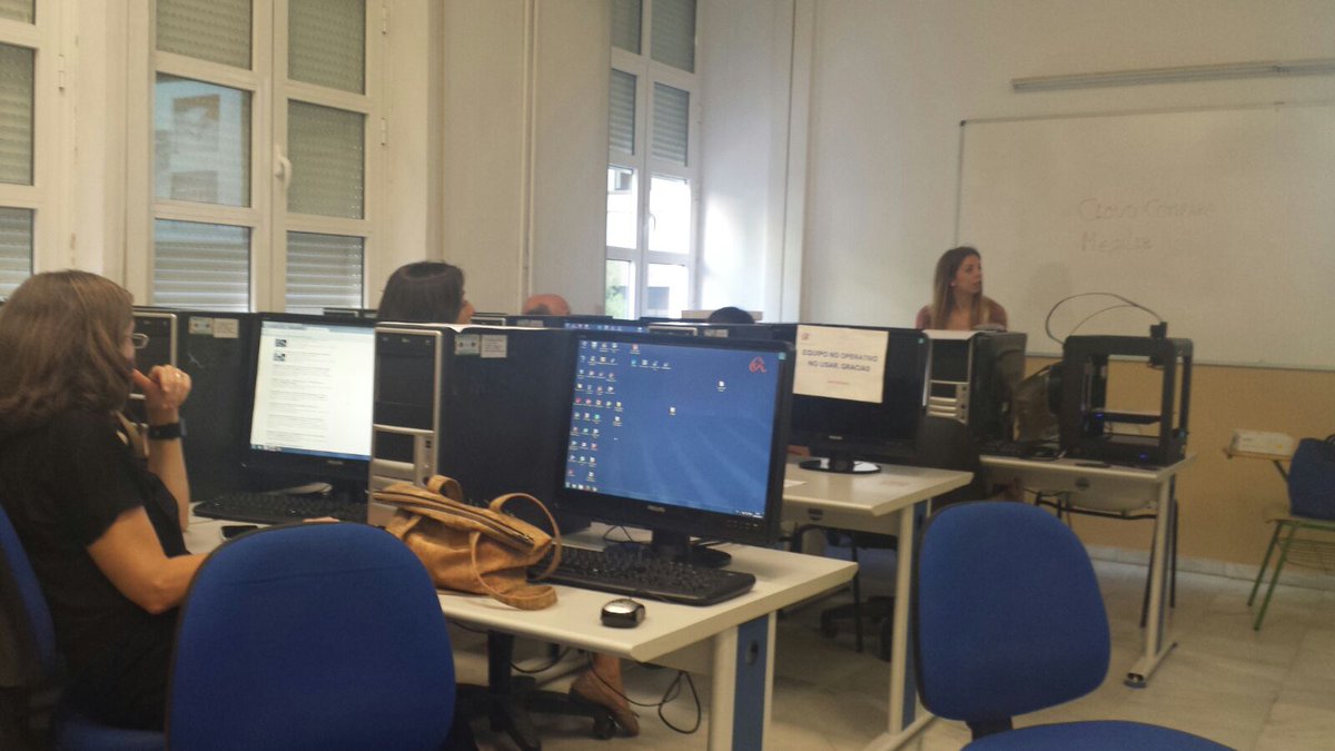 sie_3d's tweet photo. Curso sobre Diseño, Escaneado e Impresión 3D realizado día 22. Entra en nuestro blog: https://t.co/E381e18vuY https://t.co/mc2Vw9rZum