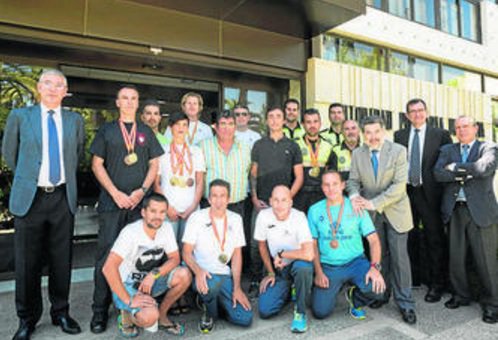 huelva_info's tweet photo. #huelva Más de diez medallas para el @APHuelva en @epfg2016. https://t.co/EQwzJlk3DO https://t.co/Rci5GJFVX1