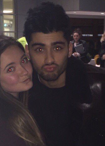 ️️ (@zaynfaces) on Twitter photo 