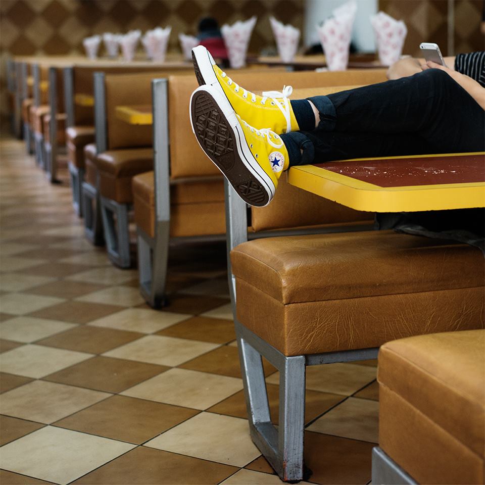 converseperu's tweet photo. Tómate un break para planear tu fin de semana #Chucks https://t.co/G5oVPx490T