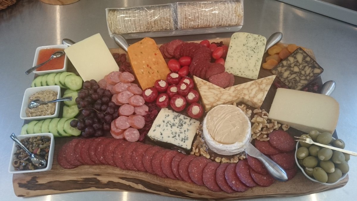 AllBoutCheese1's tweet photo. Who's hungry?
We've got you covered! Give us a call!
#artisanboard #local #ldnont #ABCinOEV https://t.co/hurvrSiQQF