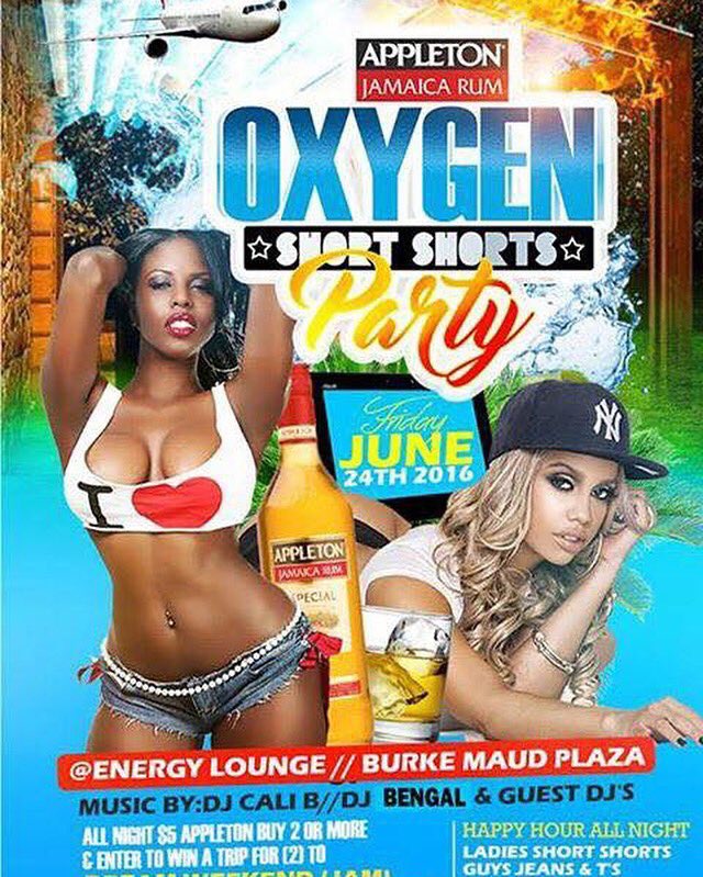 CaliB4Ya's tweet photo. 🍹🍹 
Appleton Invasion at the Energy Lounge
 2-4-1 Appleton taking it to you all night🎶DJ CaliB✨Dj Bengal🎶DJ StylaT https://t.co/rCjudMHa4K