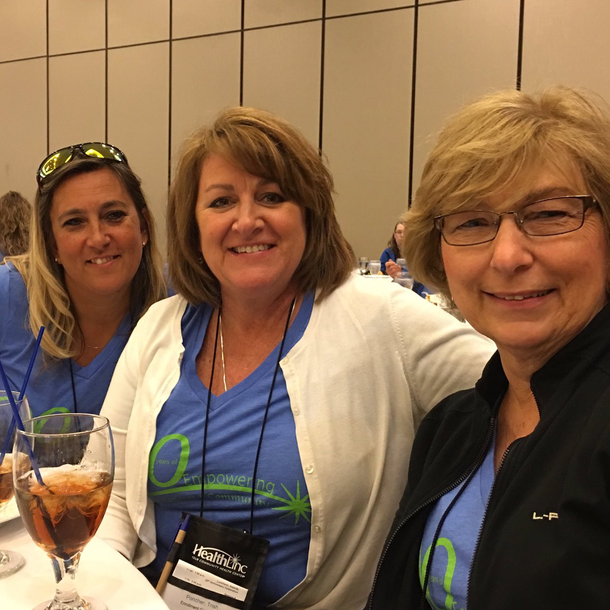 laurenlambfit's tweet photo. Enjoying Lunch with some of my staff!! #healthlincconference #whereiwork #learningandgrowing #healthcare https://t.co/9eZQGBtDDp