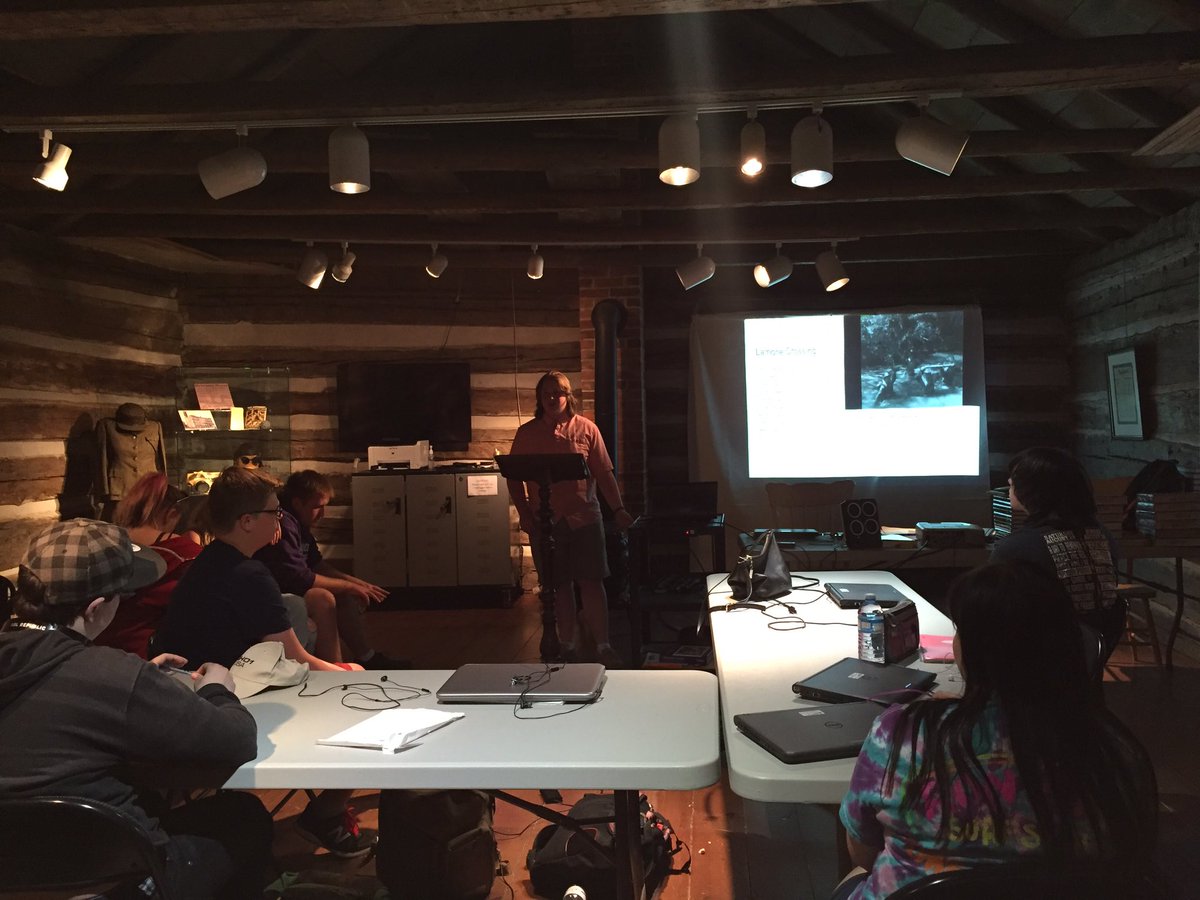 DHP2016's tweet photo. Historian Peter Shuman presents his Veteran Biography Profile @neilorford1 @ash0r https://t.co/bBNOHyIBPb