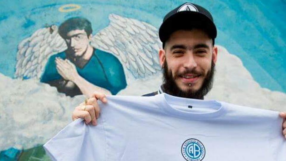 LANACION's tweet photo. La emotiva carta del hermano de Rodrigo, en el aniversario de su muerte  https://t.co/nMM4LFaXjS https://t.co/5WxsLHvXPV