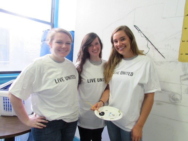 unitedwaychi's tweet image. Thanks #PWC and #Performics employees for volunteering at 17 Chicago-area locations today! #StrongerCommunities!