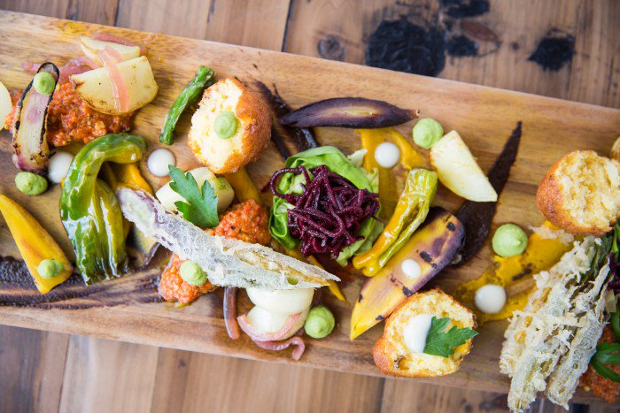 zpzfood's tweet photo. Can charcuterie be vegetarian? The answer isn't a bunch of bologna https://t.co/vQespoi4wt https://t.co/lLcEOK2z6T