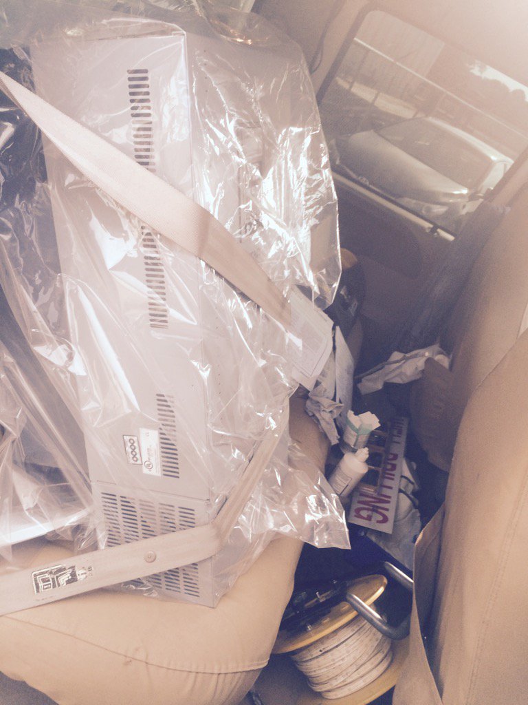 cmedrill's tweet photo. Handling our clients products with care https://t.co/Vfahlv4QQz https://t.co/H3mHfRrB1O