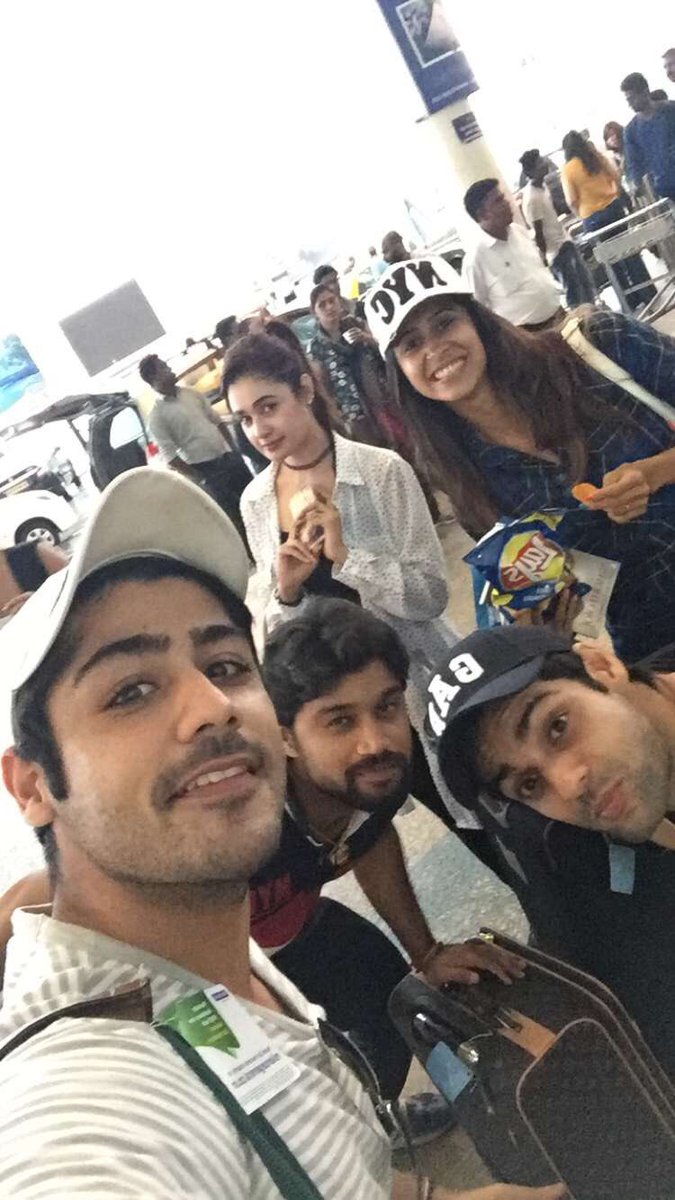 kapursahab12's tweet photo. Touchdown #goa 😀 @KishwerM @karan009wahi @ballybalraj @yuvikachoudhary @AmbersariyeHawk https://t.co/r4HUBejv5y