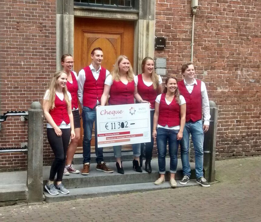 PkvvContractus's tweet photo. €11.302 opgehaald voor de bouw van het nieuwe opvanghuis dankzij de inzet van de verenigingen en het BAZES-bestuur! https://t.co/ByUQF09zYN