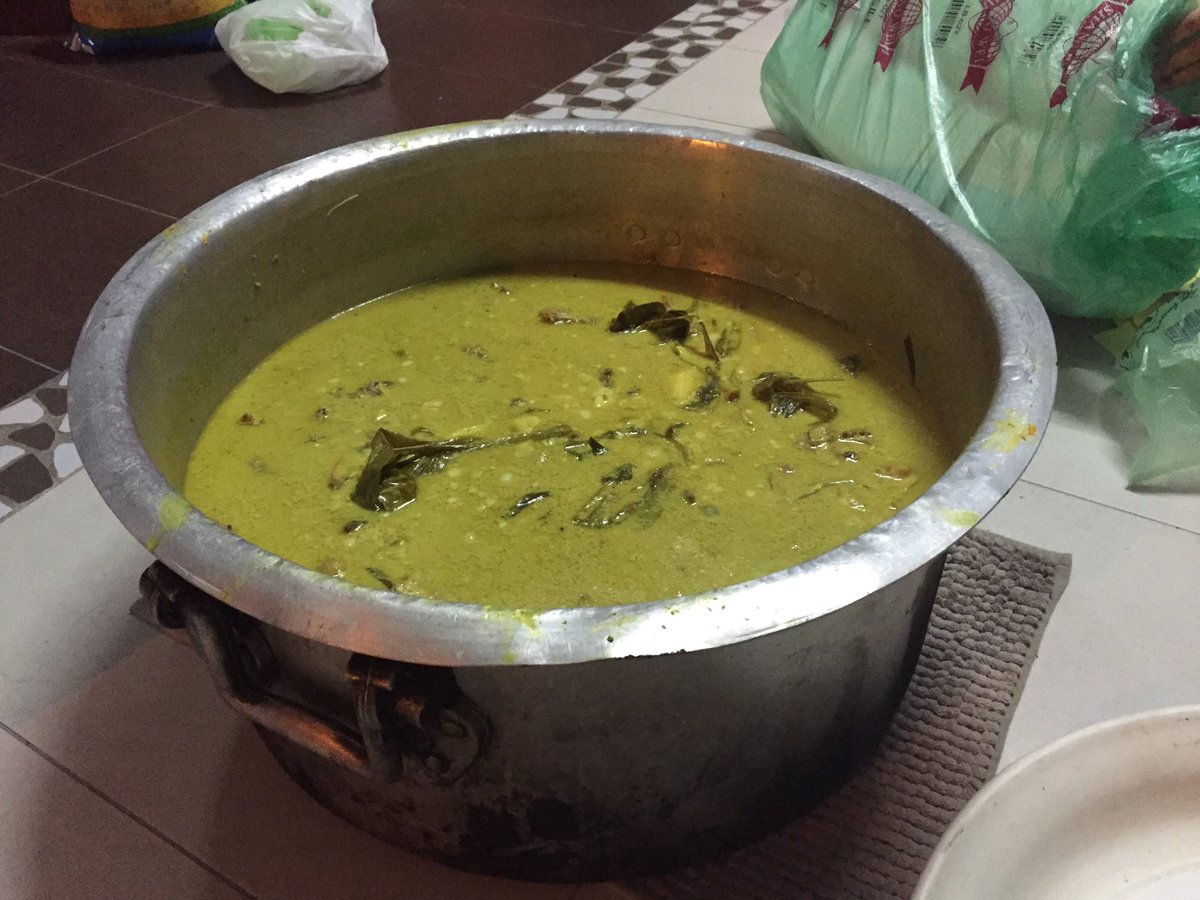 Mausterz's tweet photo. Harini di #BelanjaSahur kitorang buat masak lemak ayam cili padi dengan ikan kering. Sedap ! #ProjectRP @ProjectRP_ https://t.co/qp9sZEsuru