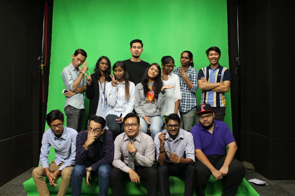 __priscilla_g__'s tweet photo. #TVUnisel #BroadcastingTeam #NewsDepartment #UniselShahAlam #Uniselian https://t.co/jbgFaC5v8L