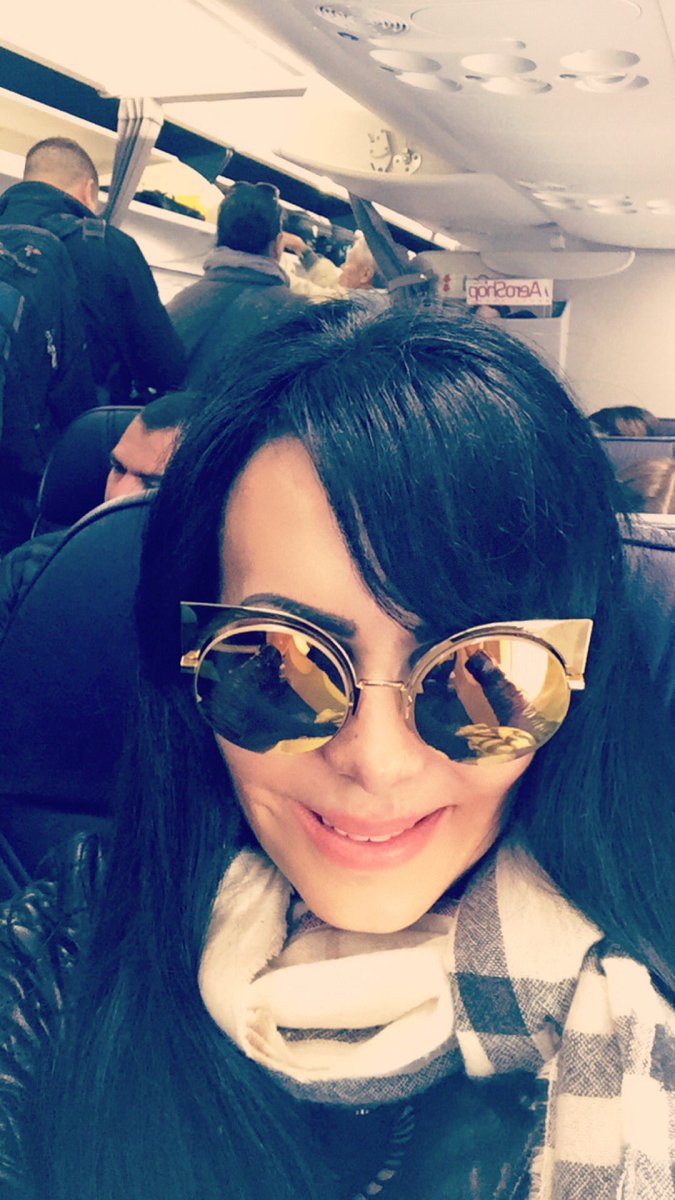 MaribelGuardia's tweet photo. En el avión rumbo a San Francisco a trabajar!!! Que tengan un día radiante LQM✈️✈️✈️ https://t.co/TpPEOxlEMZ