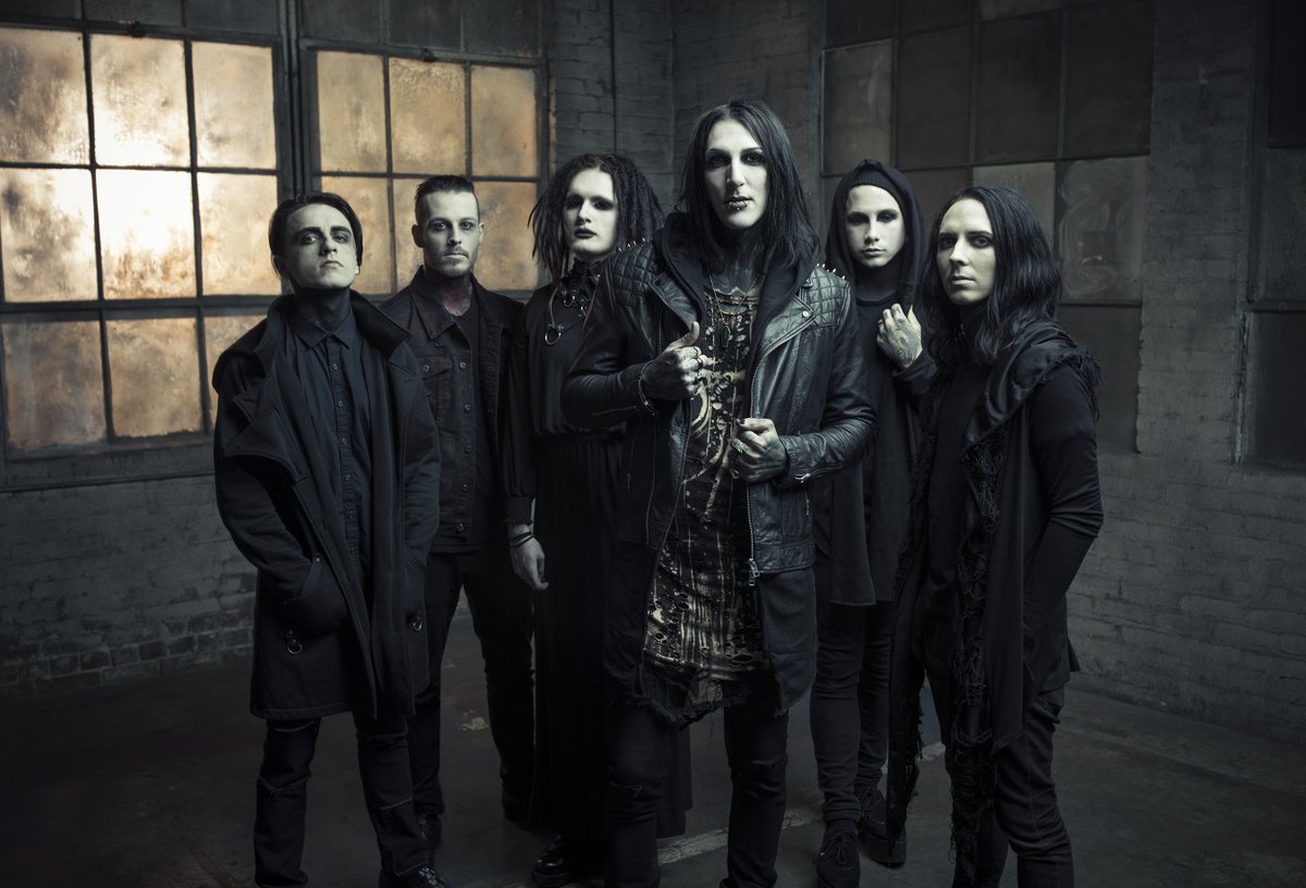 MIWband tweet picture