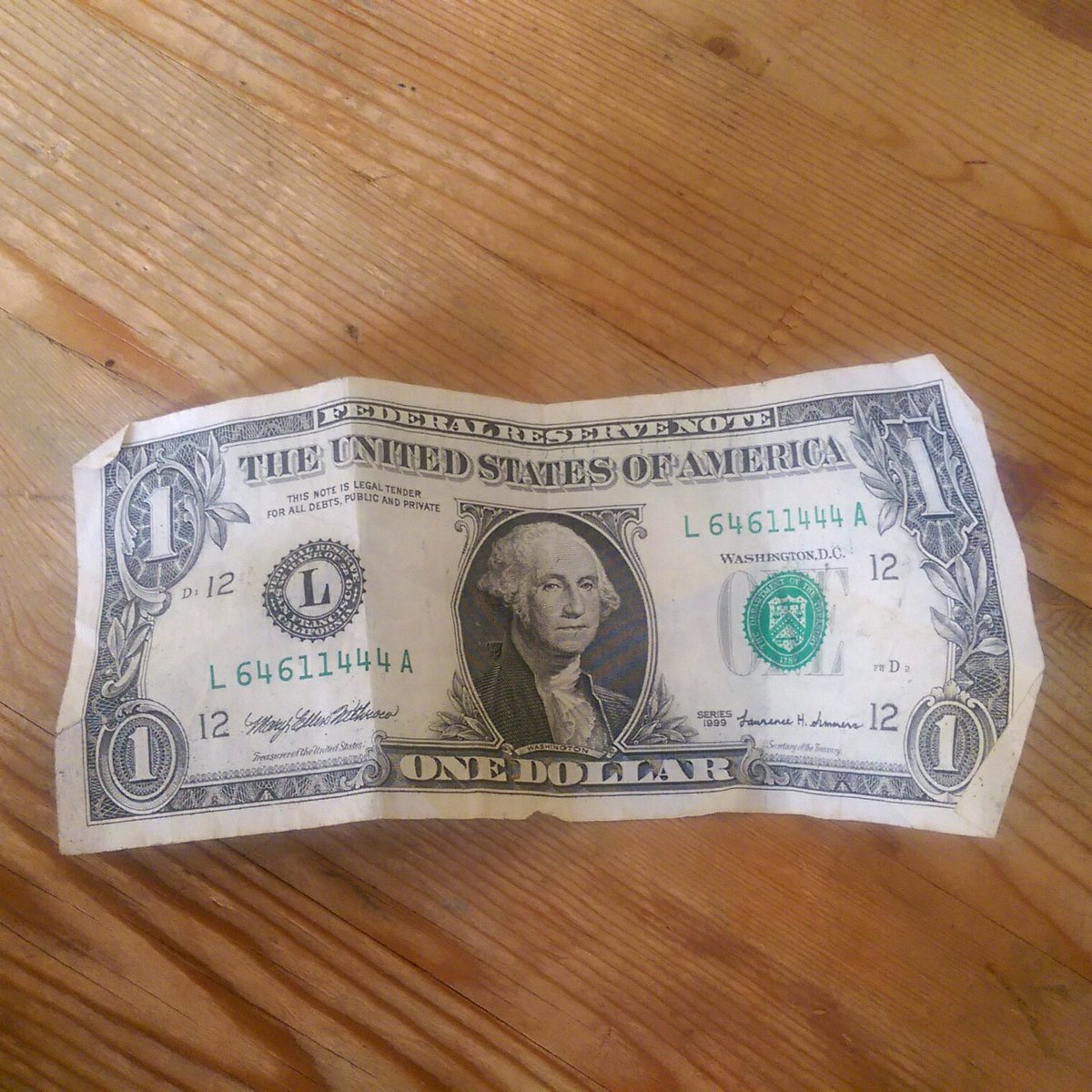 georgemahood's tweet photo. GET IN! Found this down the back of the sofa. Exchanged it for pounds and bought a new house. https://t.co/RnJcP7vp9x