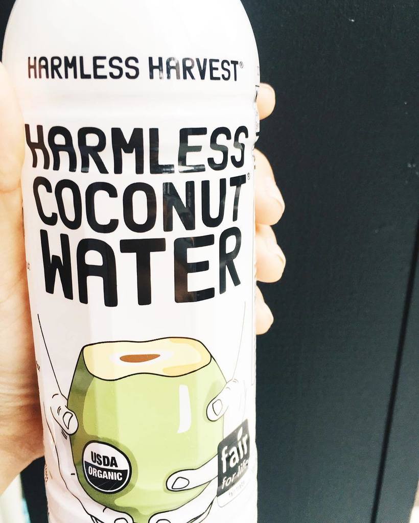 strumsimmersip's tweet photo. The best coconut water on this planet! @harmlessharvest https://t.co/12BV657zC4 https://t.co/ilBM35rfxy