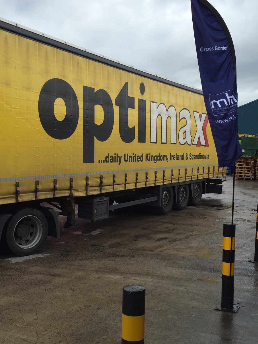 MHI_Mail's tweet photo. #Scandinavia truck pulling out @MHI_Mail #ecommerce #EuroTrading regardless #Brexit #crossborder @BLeaderMagazine https://t.co/PTHw9hUsg2