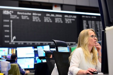 UofTNews's tweet photo. Brexit results are in, #UofT expert says it's a disaster for the UK: https://t.co/NiyvFHpyjx #BrexitVote https://t.co/WO9fTlPNiC