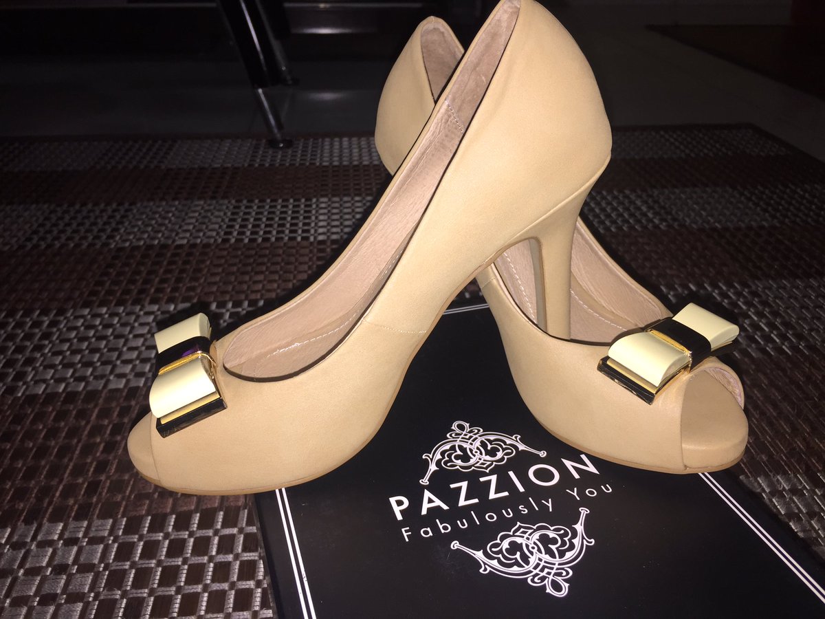 nrlalfhks's tweet photo. Terbeli. 😂👠 #rayaheels #Pazzion https://t.co/Qh3JvfVzwT