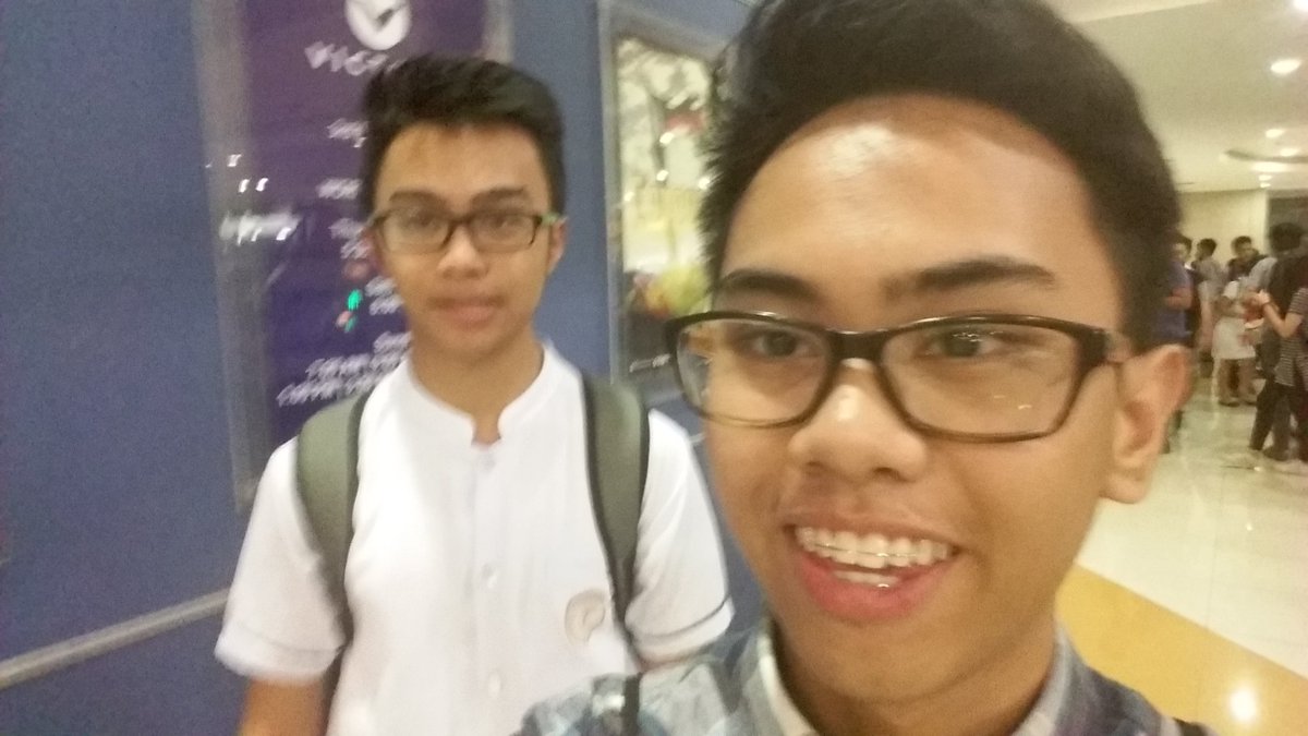 Jacksoooonnnn's tweet photo. With ma triplet na kulang ang isa ahahahahahah #CONQUEST #victorynova #youthservice @PierreLuaton https://t.co/Ta7VXGC78G