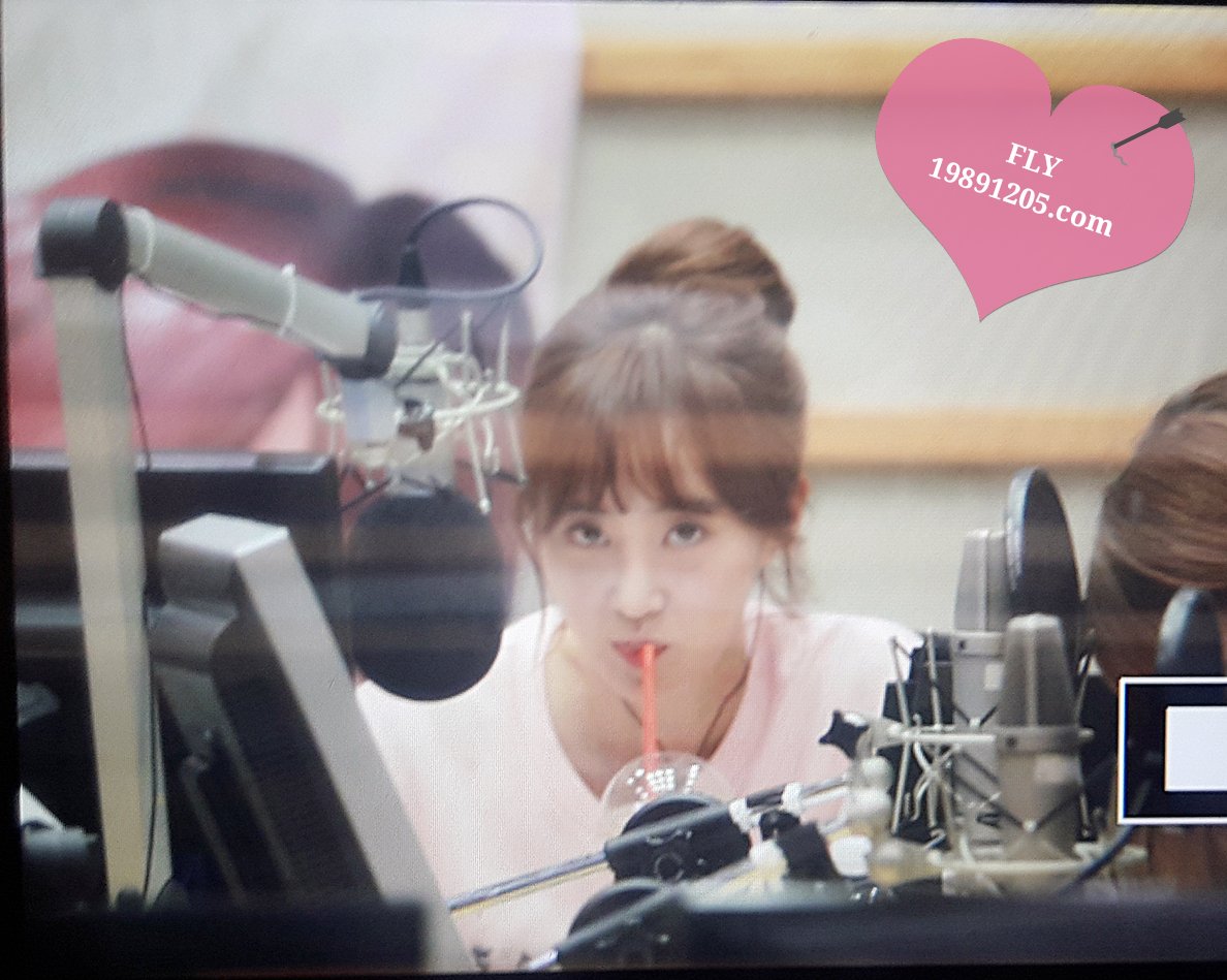 [PIC][23/24/25/26-06-2016] Yuri làm DJ đặc biệt cho "Radio KBS Cool FM Sukira" vào tối nay  CluRXMQVAAAjo0Y