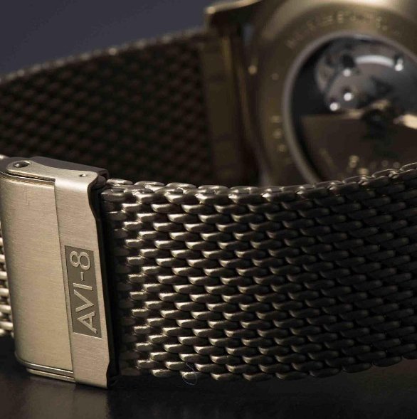avi__8's tweet photo. The AV-4021 Flyboy #Mesh Bracelet - #avi8 #design #watchnerd #wristwear #timepiece https://t.co/Qc8eMe0fzS
