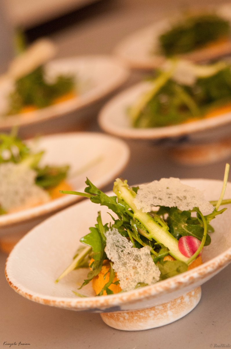 barry_artistic's tweet photo. Les photos de l'après-midi avec Jérôme Bertin sont arrivées ! https://t.co/wtff1kdWFb #fooding #fusion #kreyol #miam https://t.co/Zj2XafzZ7n