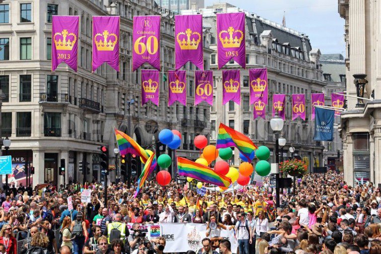 FreeInLDN's tweet photo. Don’t forget Pride in London is tomorrow! 1pm start - Baker Street @LondonLGBTPride #DitchtheLabel #FreeInLDN https://t.co/eHTlPZsI0y
