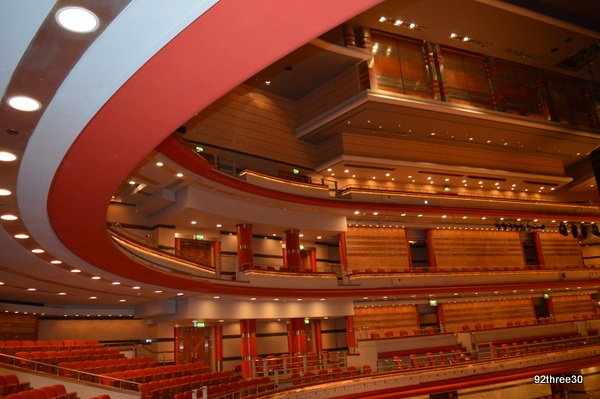 ericahughes's tweet photo. Celebrating Birmingham's Symphony Hall's 25th Anniversary https://t.co/SGhjWns9Vo https://t.co/AAbyQP7j9d