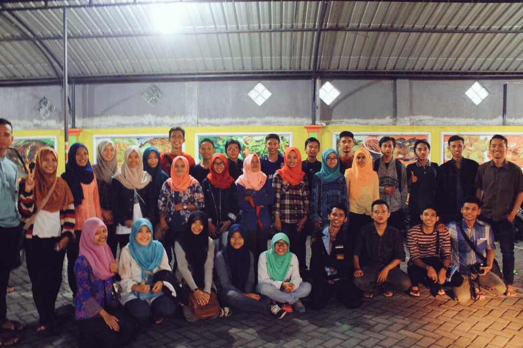 imj_10Nopember's tweet photo. Telah usai. Acara bagi takjil &amp; buka bersama keluarga besar IMJ 10 Nopember. 24-06-2016 di Jombang TerCinta. Love U https://t.co/81NgC29FBU