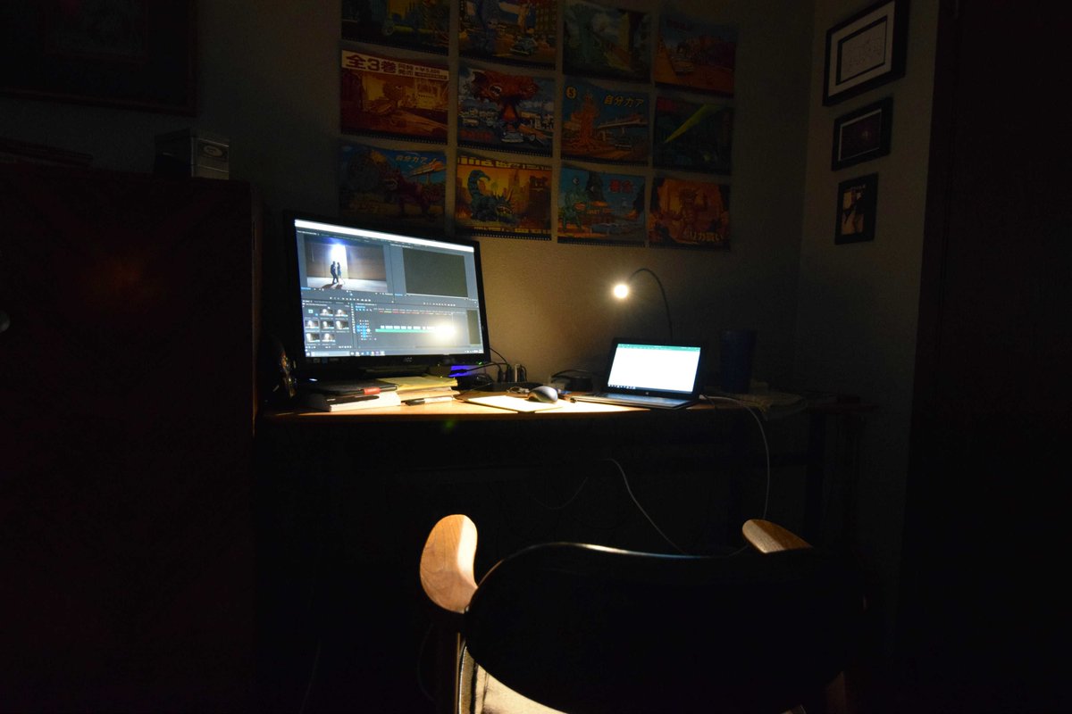 wrenwilddance's tweet photo. @donttrythis late workspace pic! the edit: https://t.co/YkPipnngyK is on the monitor for #WeekOfMaking #somuchfun https://t.co/rytWBNE7Yh