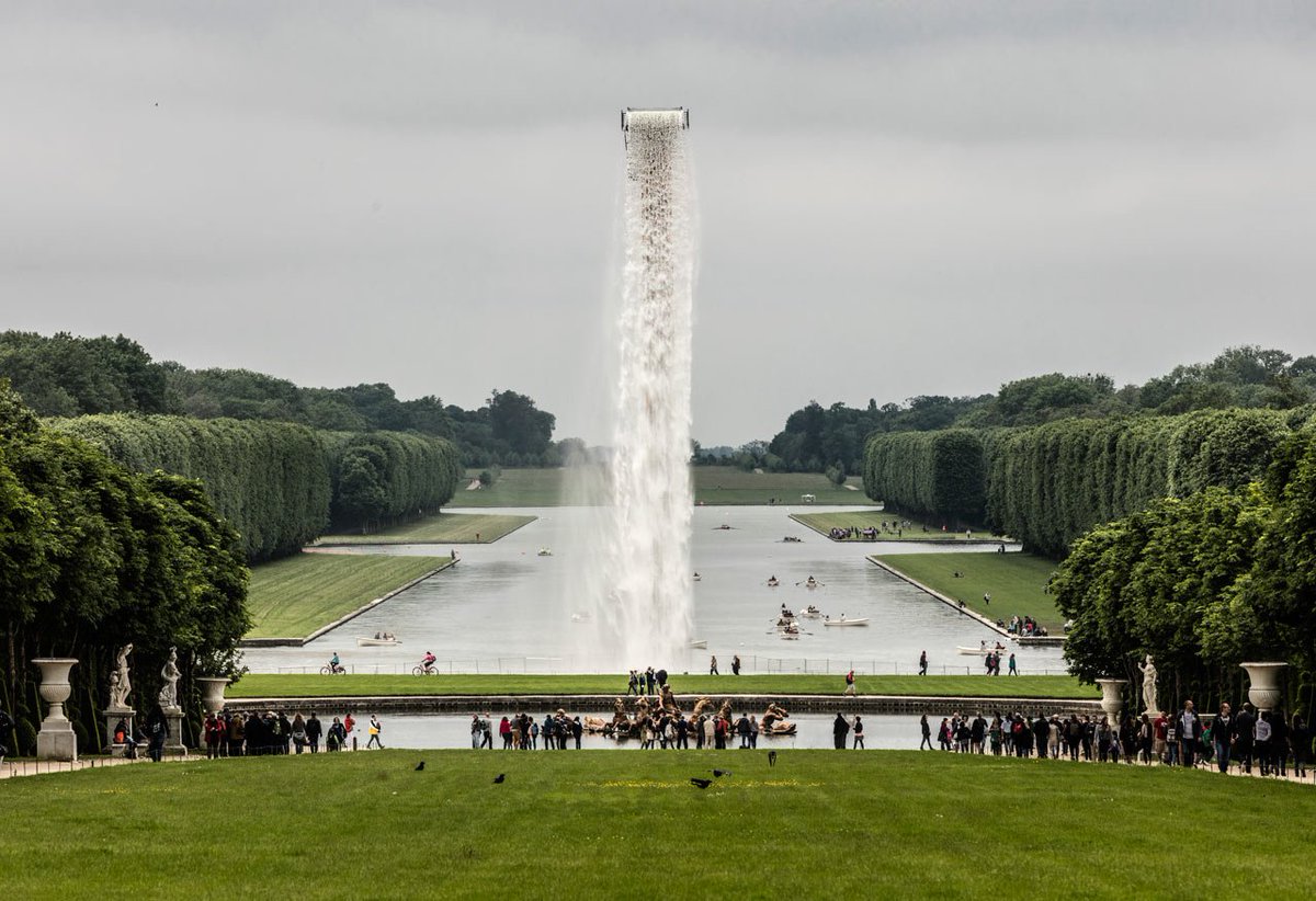 designmilk's tweet photo. Olafur Eliasson Installs Massive, Man-Made Waterfall at Versailles https://t.co/XsETqQlXiT https://t.co/moa4bVmpgV