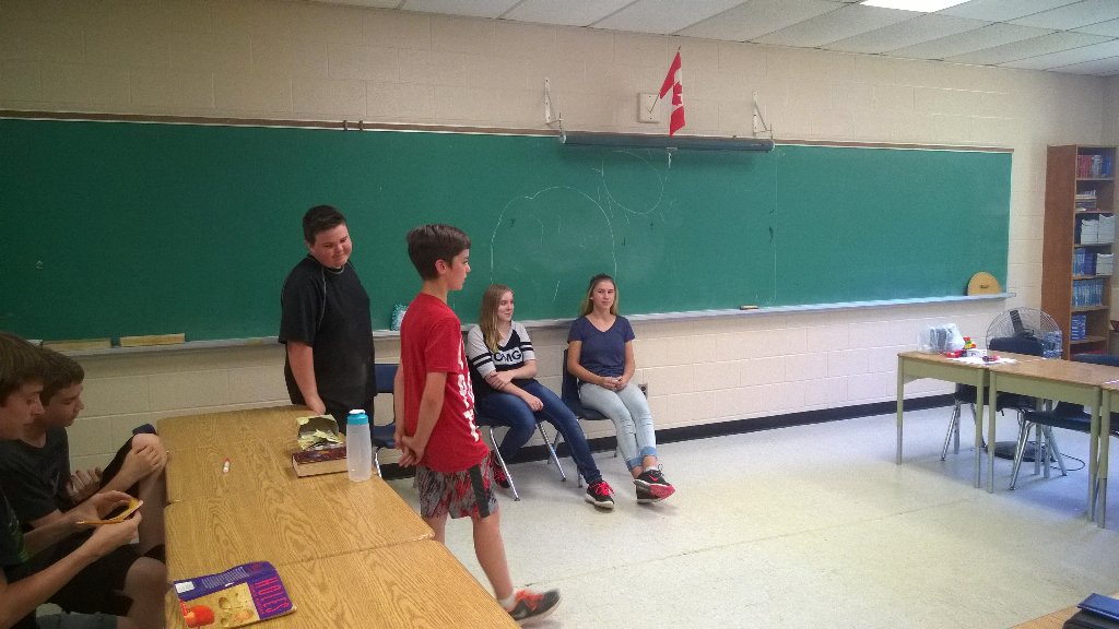 harrowhawks1's tweet photo. 7T is presenting monologues from the novel "Holes". #welldone https://t.co/5yDVXu1DXt