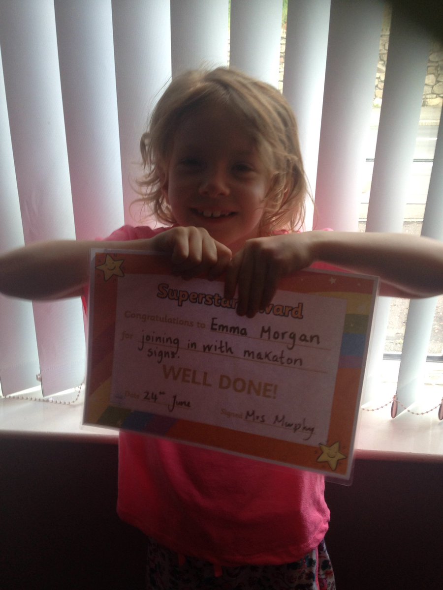 sarahk1187's tweet photo. Superstar award for my Wee woman #makaton #AutismPrincess https://t.co/deC1xtfZaq