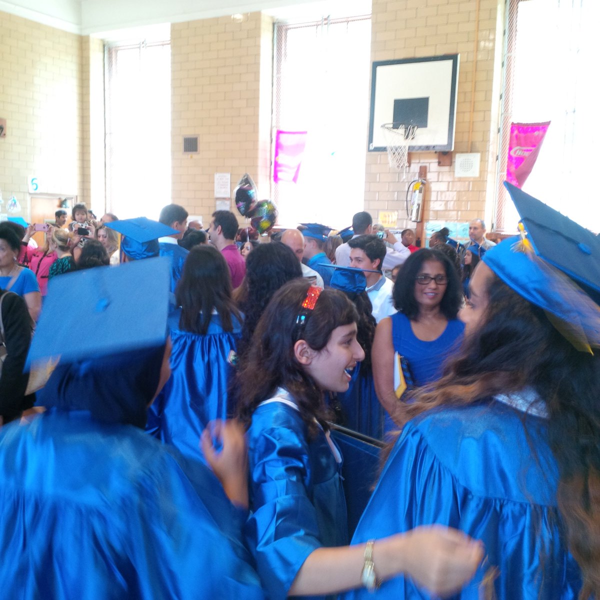 26q178's tweet photo. Holliswood Class of 2016: Congrats 8th Graders! #Celebrate16 @D26Team Thank you Families! https://t.co/6wFGrmScU5