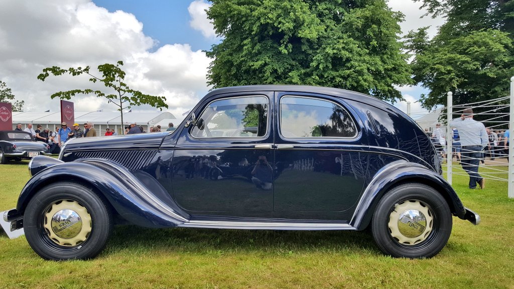 Smooth Traffic tweet media