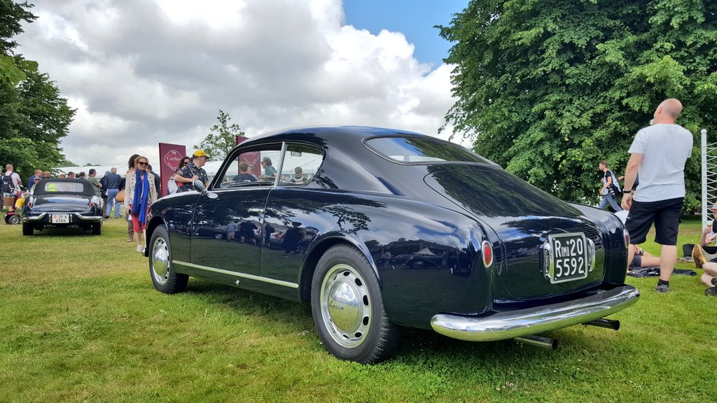 Smooth Traffic tweet media